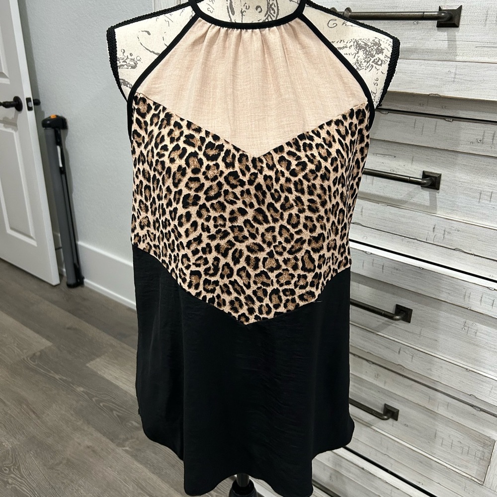 Leopard Print Sleeveless Top